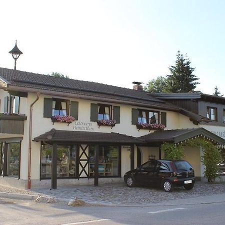 Gaestehaus Sattlerhof بيرناو ام شيمسي المظهر الخارجي الصورة