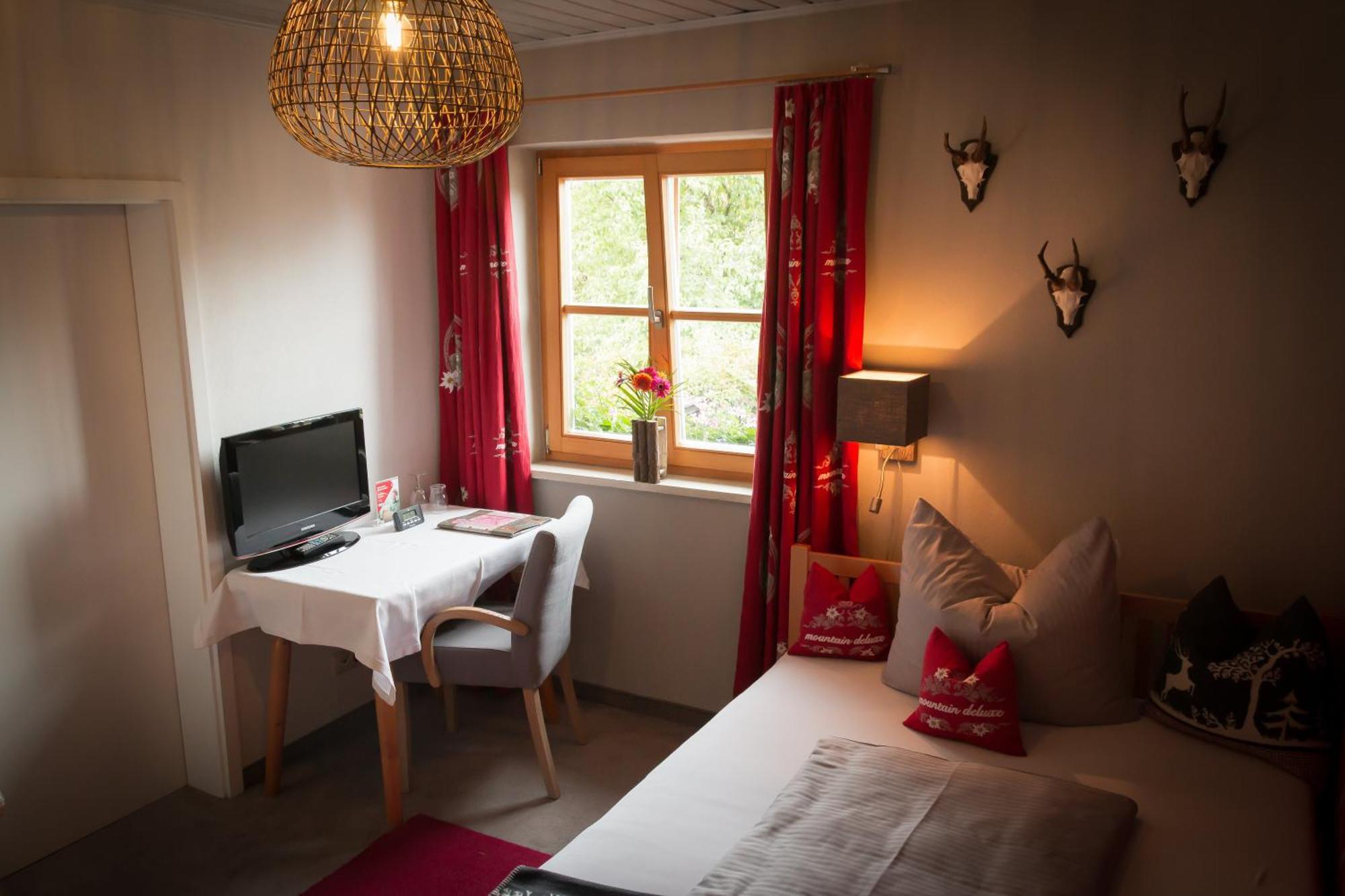 Gaestehaus Sattlerhof بيرناو ام شيمسي المظهر الخارجي الصورة